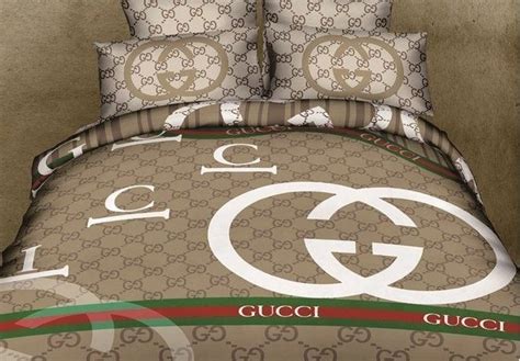 gucci dekbed overtrek|Gucci beddengoed .